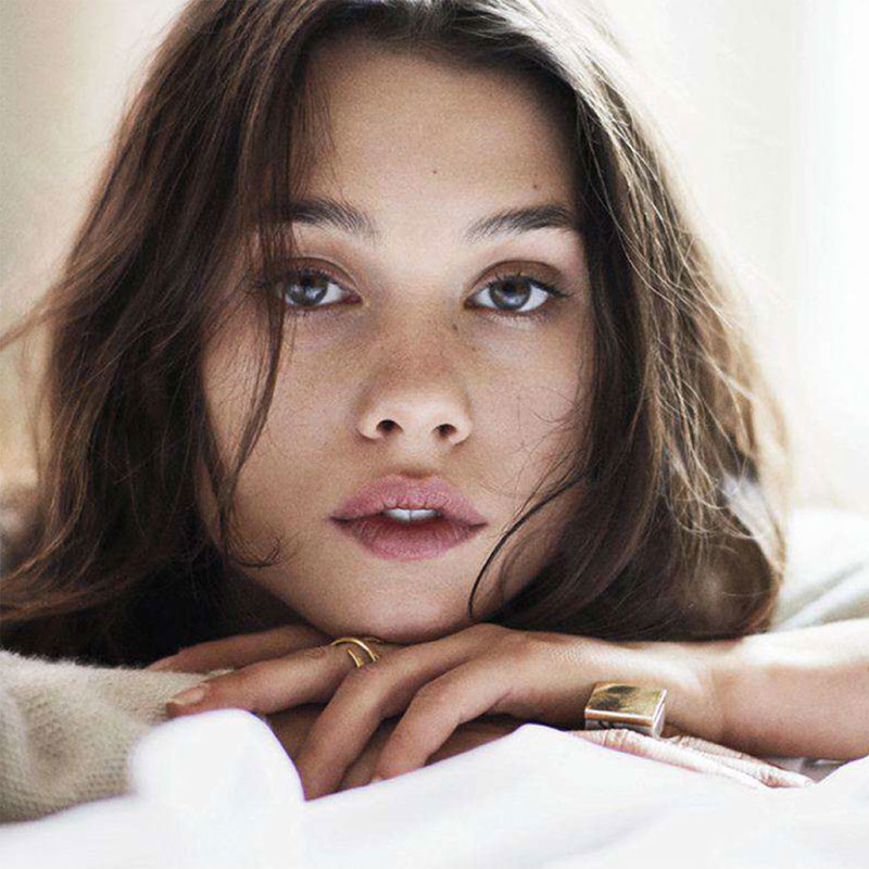 Astrid Bergès-Frisbey — #100 Actrices más hermosas de Hollywood