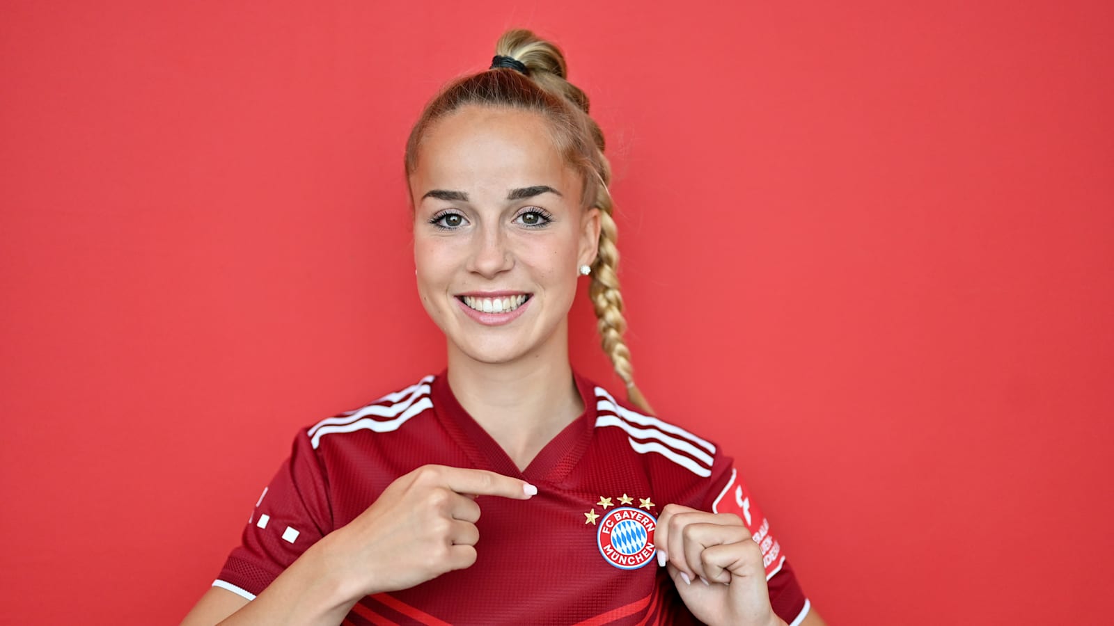 Las 10 futbolistas más hermosas del mundo del 2021