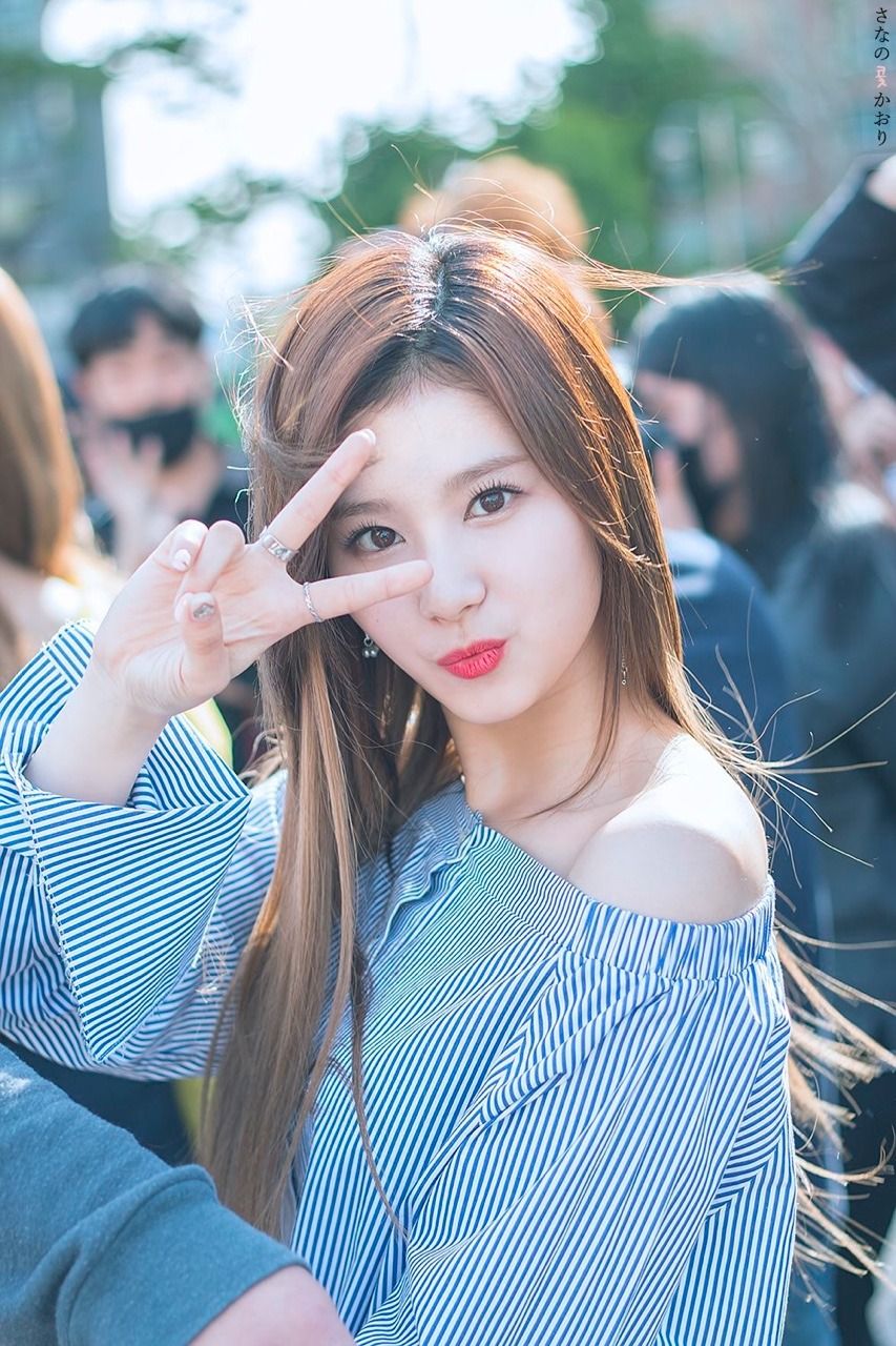 Sana — #12 Las mujeres más hermosas de Japón