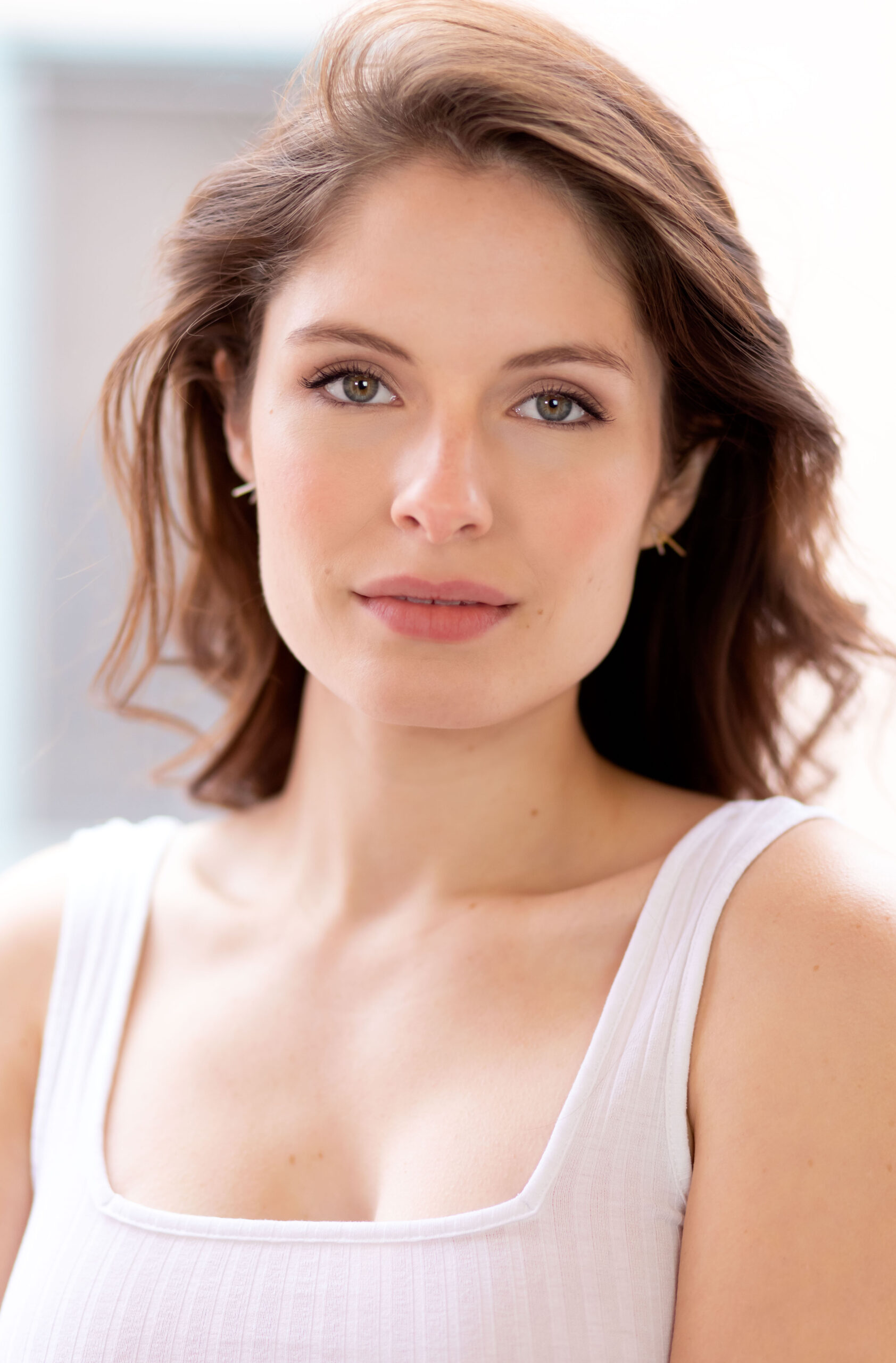 Olivia Grace — #128 Actrices más hermosas de Hollywood