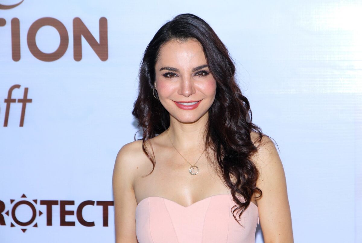 Martha Higareda — #74 Actrices más hermosas de México