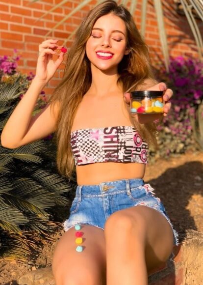 Sonrisa — #8 Fotos de Alejandra Duque que confirman que es de las más bellas de Colombia