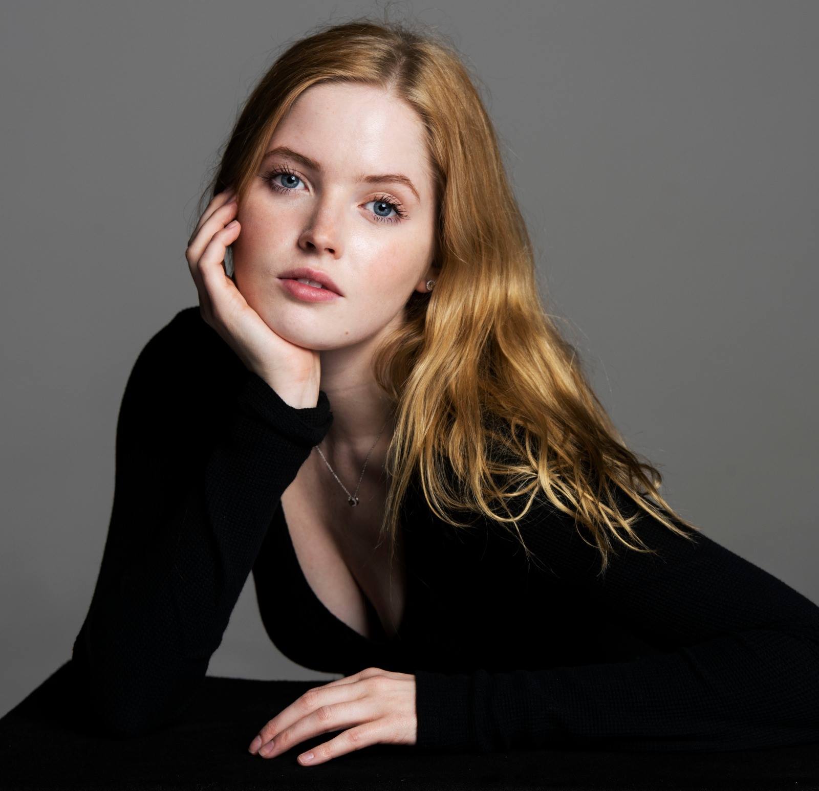 Ellie Bamber — #78 Actrices más hermosas de Hollywood